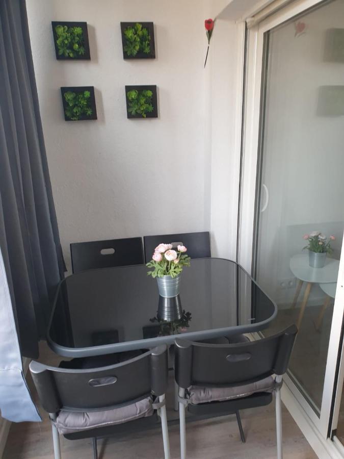 Holiday Con Vistas A Playa Y Con Piscina Roses Exterior foto